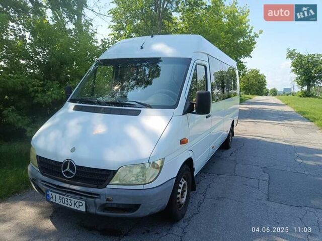 Белый Мерседес Sprinter, объемом двигателя 2.15 л и пробегом 200 тыс. км за 8500 $, фото 1 на Automoto.ua