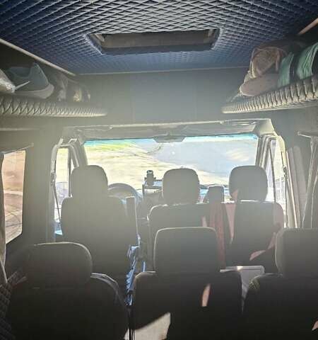 Белый Мерседес Sprinter, объемом двигателя 2.15 л и пробегом 600 тыс. км за 8000 $, фото 3 на Automoto.ua