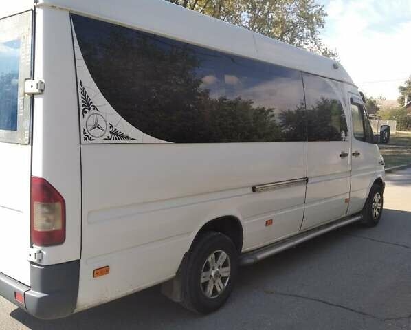 Белый Мерседес Sprinter, объемом двигателя 2.9 л и пробегом 300 тыс. км за 7900 $, фото 6 на Automoto.ua