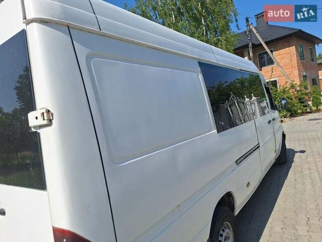 Белый Мерседес Sprinter, объемом двигателя 2.15 л и пробегом 525 тыс. км за 5000 $, фото 11 на Automoto.ua