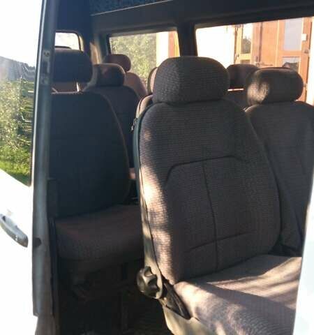 Білий Мерседес Sprinter, об'ємом двигуна 2.9 л та пробігом 362 тис. км за 10500 $, фото 3 на Automoto.ua