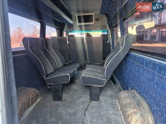 Белый Мерседес Sprinter, объемом двигателя 2.15 л и пробегом 450 тыс. км за 5800 $, фото 13 на Automoto.ua