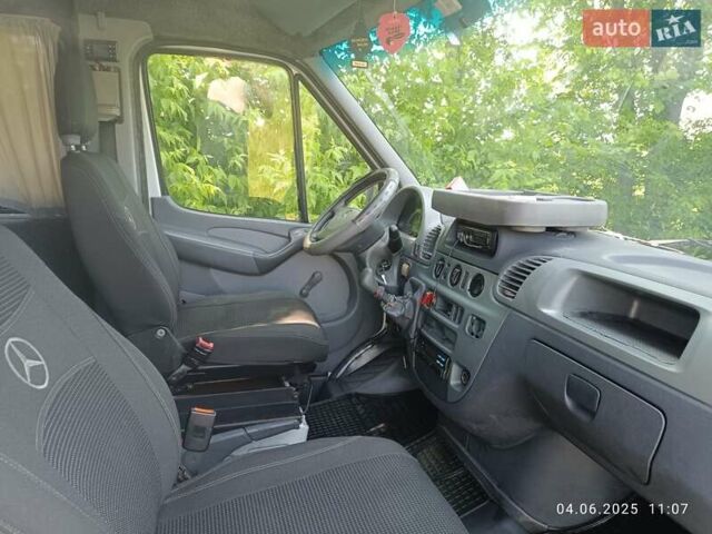 Белый Мерседес Sprinter, объемом двигателя 2.15 л и пробегом 200 тыс. км за 8500 $, фото 12 на Automoto.ua