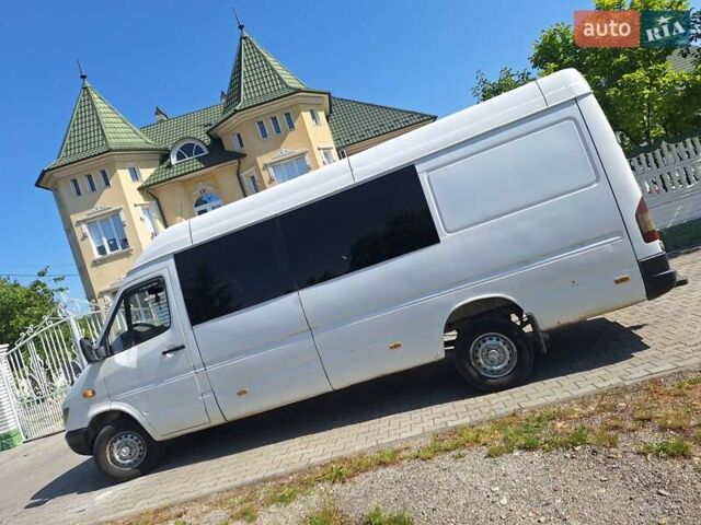 Белый Мерседес Sprinter, объемом двигателя 2.15 л и пробегом 525 тыс. км за 5000 $, фото 3 на Automoto.ua