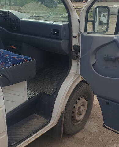Белый Мерседес Sprinter, объемом двигателя 0 л и пробегом 700 тыс. км за 6500 $, фото 6 на Automoto.ua