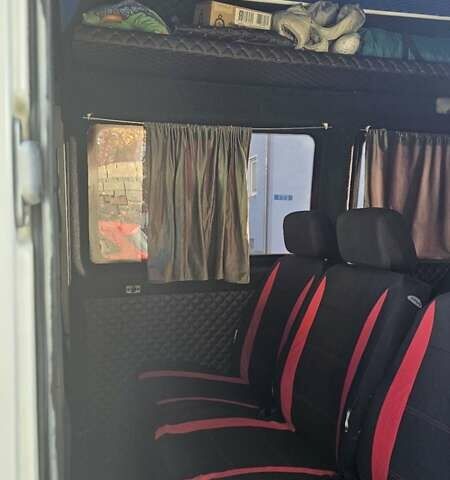 Белый Мерседес Sprinter, объемом двигателя 2.15 л и пробегом 600 тыс. км за 8000 $, фото 2 на Automoto.ua