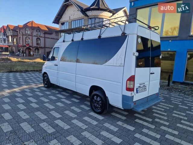 Белый Мерседес Sprinter, объемом двигателя 2.15 л и пробегом 450 тыс. км за 5800 $, фото 3 на Automoto.ua