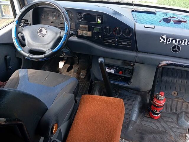 Белый Мерседес Sprinter, объемом двигателя 2.9 л и пробегом 0 тыс. км за 5000 $, фото 7 на Automoto.ua