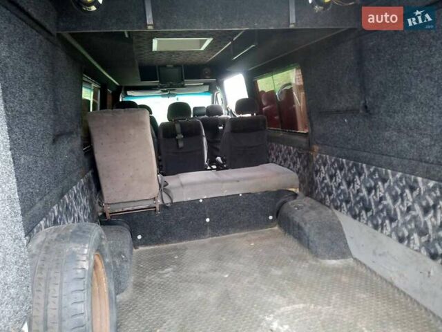 Белый Мерседес Sprinter, объемом двигателя 2.7 л и пробегом 500 тыс. км за 6500 $, фото 10 на Automoto.ua