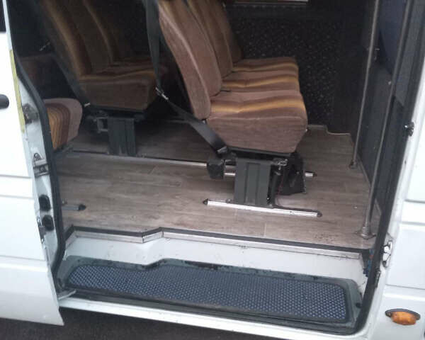 Білий Мерседес Sprinter, об'ємом двигуна 2.3 л та пробігом 260 тис. км за 8200 $, фото 5 на Automoto.ua