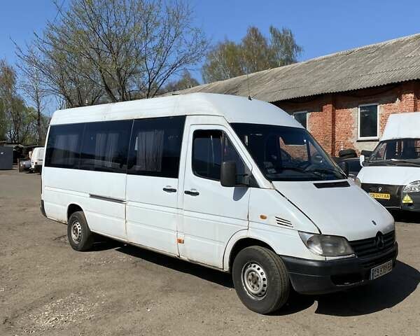 Белый Мерседес Sprinter, объемом двигателя 2.15 л и пробегом 1 тыс. км за 4200 $, фото 1 на Automoto.ua