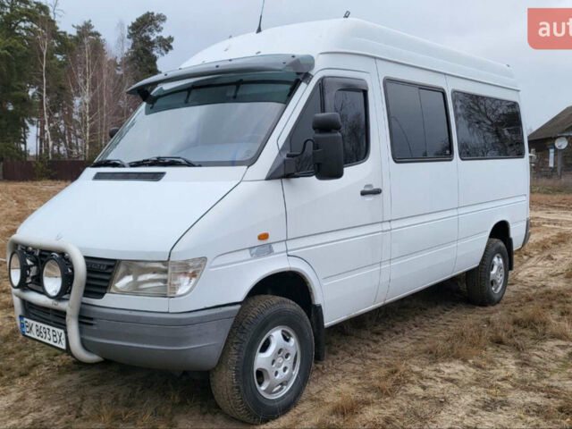 Белый Мерседес Sprinter, объемом двигателя 2.9 л и пробегом 290 тыс. км за 20500 $, фото 10 на Automoto.ua