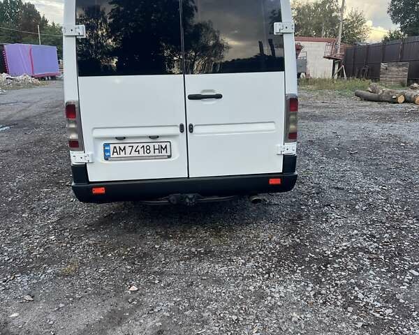 Белый Мерседес Sprinter, объемом двигателя 2.2 л и пробегом 600 тыс. км за 10300 $, фото 18 на Automoto.ua