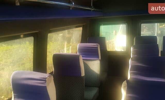 Белый Мерседес Sprinter, объемом двигателя 2.9 л и пробегом 400 тыс. км за 9000 $, фото 4 на Automoto.ua