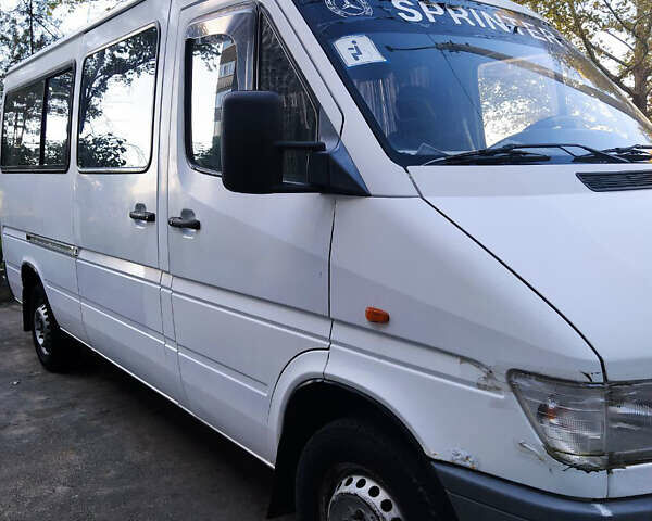 Мерседес Sprinter 2000 в Николаеве на Automoto.ua Белый Мерседес Sprinter, объемом двигателя 0 л и пробегом 400 тыс. км за 8500 $, фото 7 на Automoto.ua