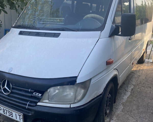 Білий Мерседес Sprinter, об'ємом двигуна 0 л та пробігом 555 тис. км за 6199 $, фото 3 на Automoto.ua
