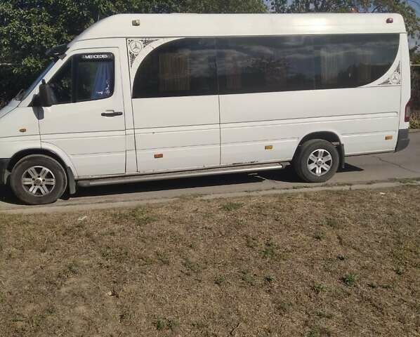 Белый Мерседес Sprinter, объемом двигателя 2.9 л и пробегом 300 тыс. км за 7900 $, фото 5 на Automoto.ua