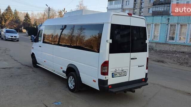 Белый Мерседес Sprinter, объемом двигателя 2.7 л и пробегом 700 тыс. км за 15000 $, фото 2 на Automoto.ua