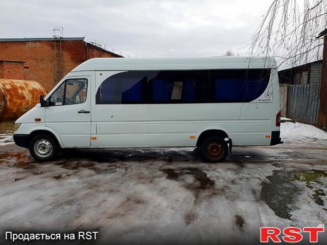 Білий Мерседес Sprinter, об'ємом двигуна 2.2 л та пробігом 555 тис. км за 7777 $, фото 5 на Automoto.ua