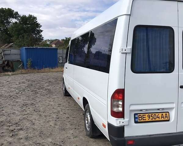 Білий Мерседес Sprinter, об'ємом двигуна 2.15 л та пробігом 500 тис. км за 11500 $, фото 6 на Automoto.ua