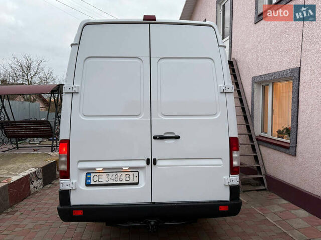 Белый Мерседес Sprinter, объемом двигателя 2.69 л и пробегом 600 тыс. км за 8999 $, фото 5 на Automoto.ua