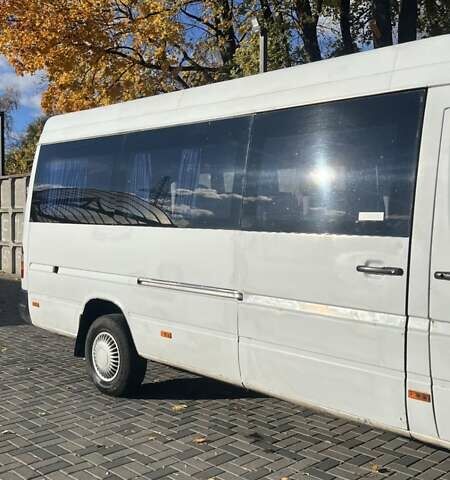 Білий Мерседес Sprinter, об'ємом двигуна 2.2 л та пробігом 902 тис. км за 7900 $, фото 5 на Automoto.ua