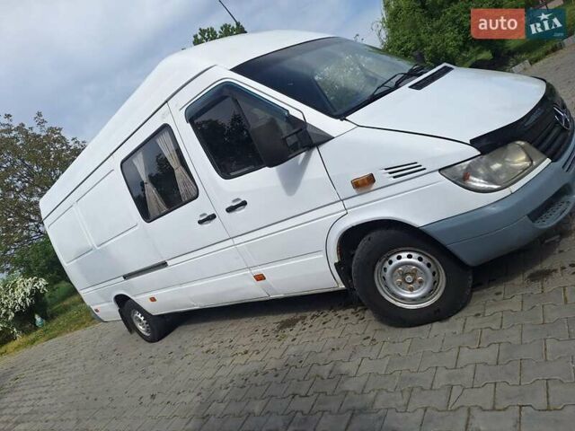 Белый Мерседес Sprinter, объемом двигателя 2.2 л и пробегом 413 тыс. км за 5900 $, фото 10 на Automoto.ua