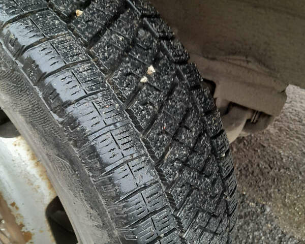 Белый Мерседес Sprinter, объемом двигателя 2.3 л и пробегом 500 тыс. км за 10000 $, фото 2 на Automoto.ua