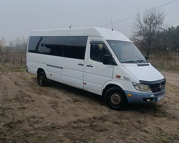 Білий Мерседес Sprinter, об'ємом двигуна 0 л та пробігом 400 тис. км за 9900 $, фото 5 на Automoto.ua