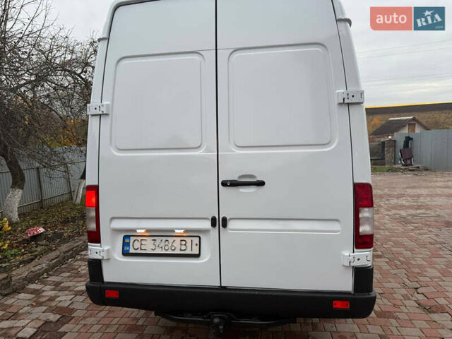 Белый Мерседес Sprinter, объемом двигателя 2.69 л и пробегом 600 тыс. км за 9250 $, фото 13 на Automoto.ua