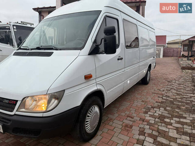Белый Мерседес Sprinter, объемом двигателя 2.69 л и пробегом 600 тыс. км за 9250 $, фото 9 на Automoto.ua