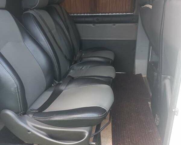 Белый Мерседес Sprinter, объемом двигателя 2.7 л и пробегом 487 тыс. км за 10200 $, фото 5 на Automoto.ua