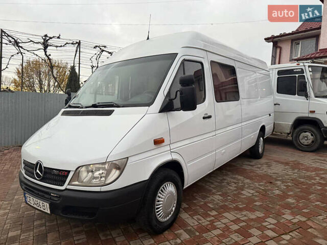 Белый Мерседес Sprinter, объемом двигателя 2.69 л и пробегом 600 тыс. км за 8999 $, фото 21 на Automoto.ua