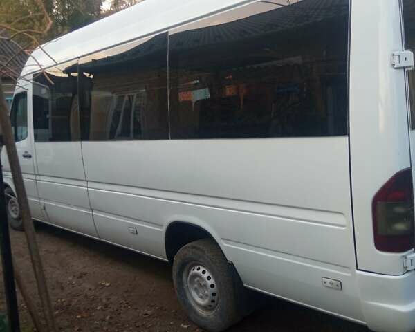 Белый Мерседес Sprinter, объемом двигателя 0 л и пробегом 6 тыс. км за 9300 $, фото 1 на Automoto.ua