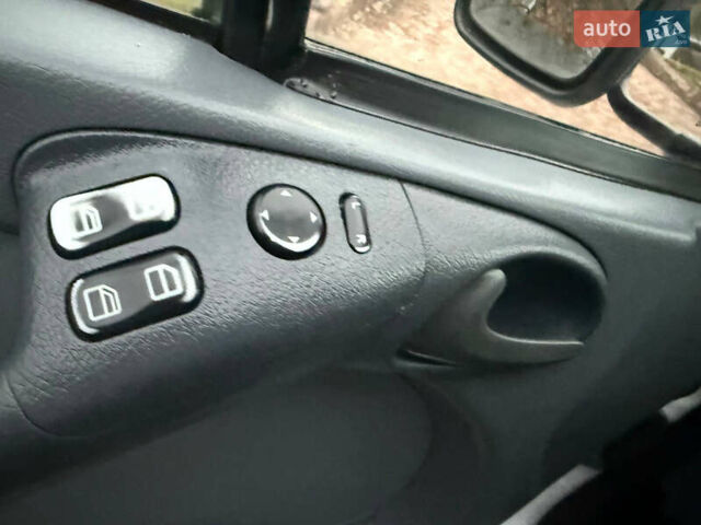 Белый Мерседес Sprinter, объемом двигателя 2.69 л и пробегом 600 тыс. км за 9250 $, фото 31 на Automoto.ua
