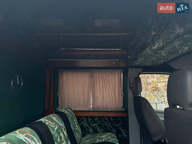 Белый Мерседес Sprinter, объемом двигателя 2.69 л и пробегом 600 тыс. км за 8999 $, фото 33 на Automoto.ua