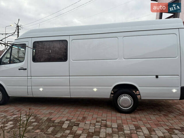 Белый Мерседес Sprinter, объемом двигателя 2.69 л и пробегом 600 тыс. км за 9250 $, фото 15 на Automoto.ua