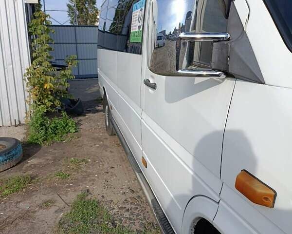 Белый Мерседес Sprinter, объемом двигателя 0 л и пробегом 5 тыс. км за 12500 $, фото 7 на Automoto.ua