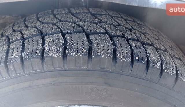 Белый Мерседес Sprinter, объемом двигателя 2.2 л и пробегом 250 тыс. км за 8200 $, фото 10 на Automoto.ua