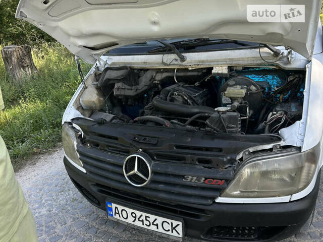 Белый Мерседес Sprinter, объемом двигателя 2.1 л и пробегом 300 тыс. км за 7300 $, фото 19 на Automoto.ua