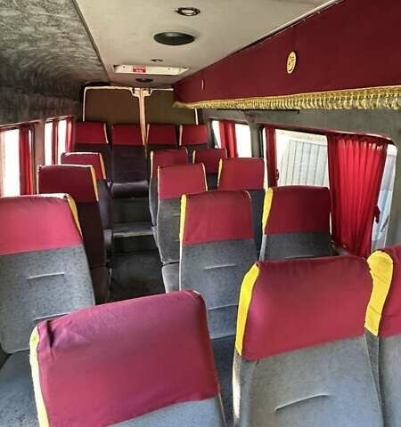 Білий Мерседес Sprinter, об'ємом двигуна 2.15 л та пробігом 258 тис. км за 9999 $, фото 2 на Automoto.ua