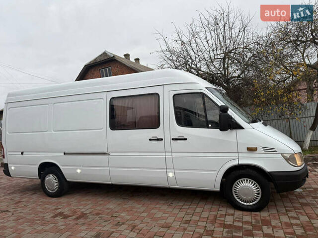 Белый Мерседес Sprinter, объемом двигателя 2.69 л и пробегом 600 тыс. км за 8999 $, фото 11 на Automoto.ua