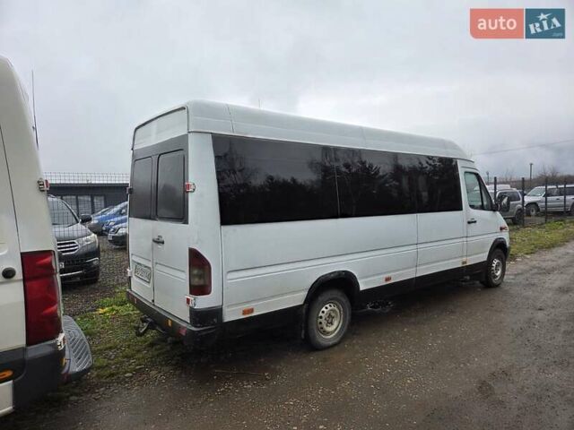 Белый Мерседес Sprinter, объемом двигателя 2.7 л и пробегом 349 тыс. км за 7500 $, фото 7 на Automoto.ua