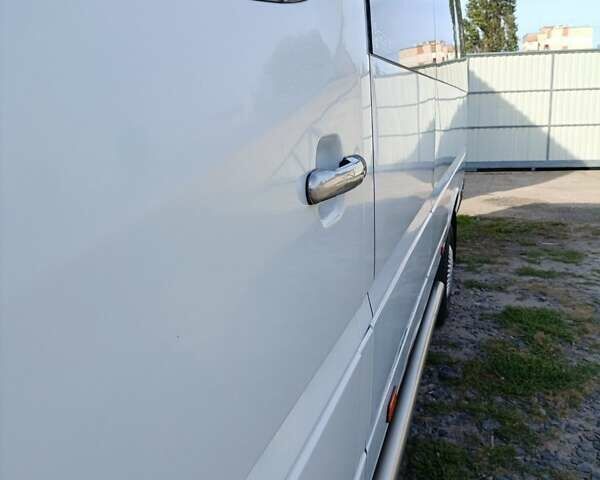Белый Мерседес Sprinter, объемом двигателя 0 л и пробегом 5 тыс. км за 12500 $, фото 3 на Automoto.ua