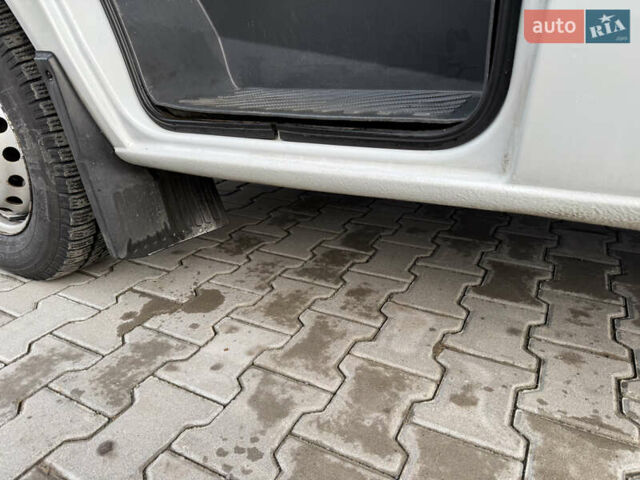 Білий Мерседес Sprinter, об'ємом двигуна 2.2 л та пробігом 361 тис. км за 9399 $, фото 32 на Automoto.ua