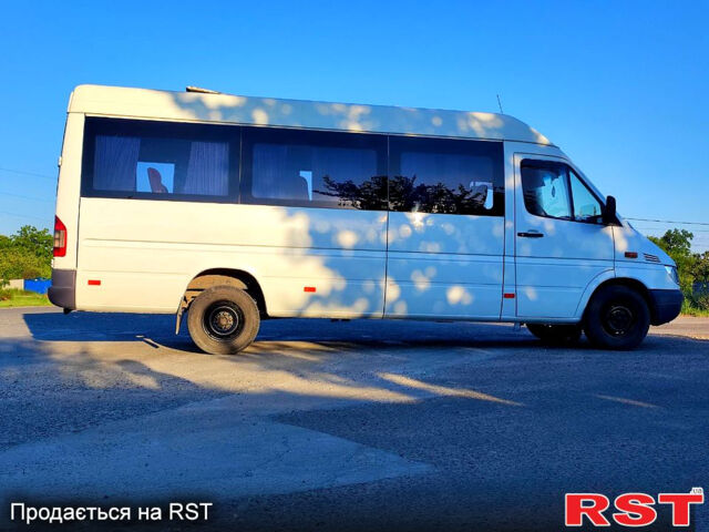 Белый Мерседес Sprinter, объемом двигателя 2.2 л и пробегом 0 тыс. км за 7000 $, фото 1 на Automoto.ua