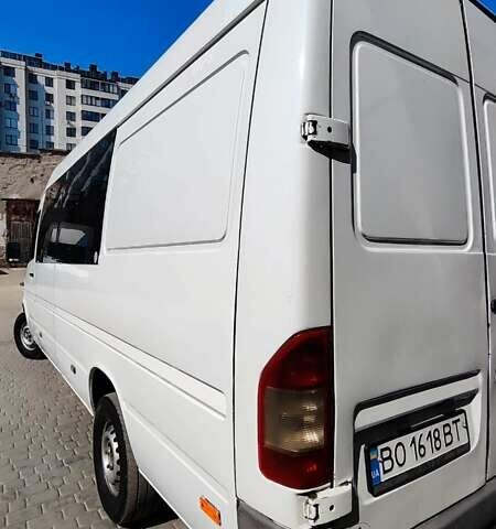 Белый Мерседес Sprinter, объемом двигателя 2.7 л и пробегом 100 тыс. км за 7550 $, фото 6 на Automoto.ua