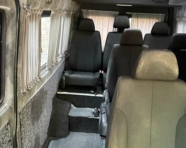 Белый Мерседес Sprinter, объемом двигателя 2.15 л и пробегом 592 тыс. км за 6499 $, фото 1 на Automoto.ua