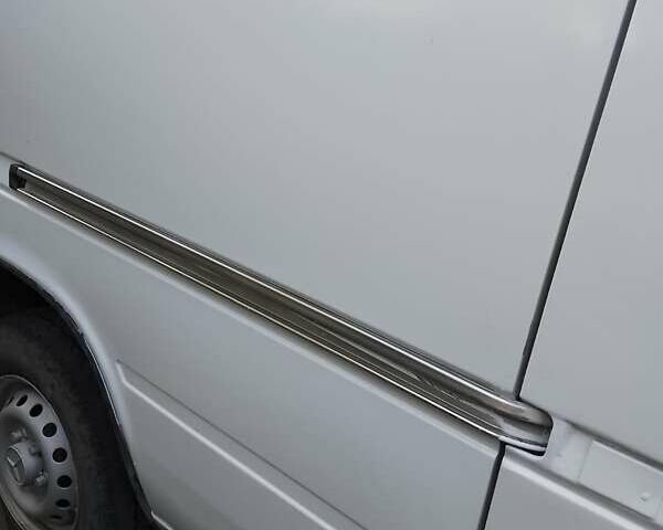 Белый Мерседес Sprinter, объемом двигателя 2.1 л и пробегом 350 тыс. км за 8300 $, фото 10 на Automoto.ua