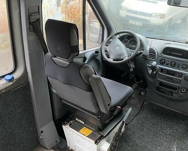 Белый Мерседес Sprinter, объемом двигателя 2.1 л и пробегом 310 тыс. км за 7200 $, фото 10 на Automoto.ua
